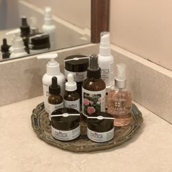 Annie Cosmetics
