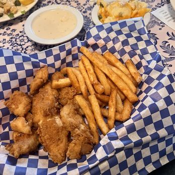High Cotton Kitchen - 3-piece Chicken strip dinner with 2-sides (fries and loaded mashed potatoes) asked for a side of gravy to dip the strips and fries in. - Comfort Food Near Me - Paris, Texas High Cotton Kitchen - 3-piece Chicken strip dinner with 2-sides (fries and loaded mashed potatoes) asked for a side of gravy to dip the strips and fries in. - Comfort Food Near Me - Paris, Texas