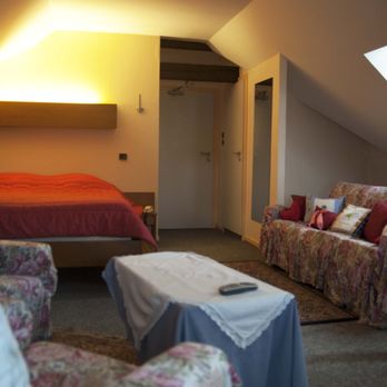 Hôtel de Bâle - Hotels Near Me - Bantzenheim, 68