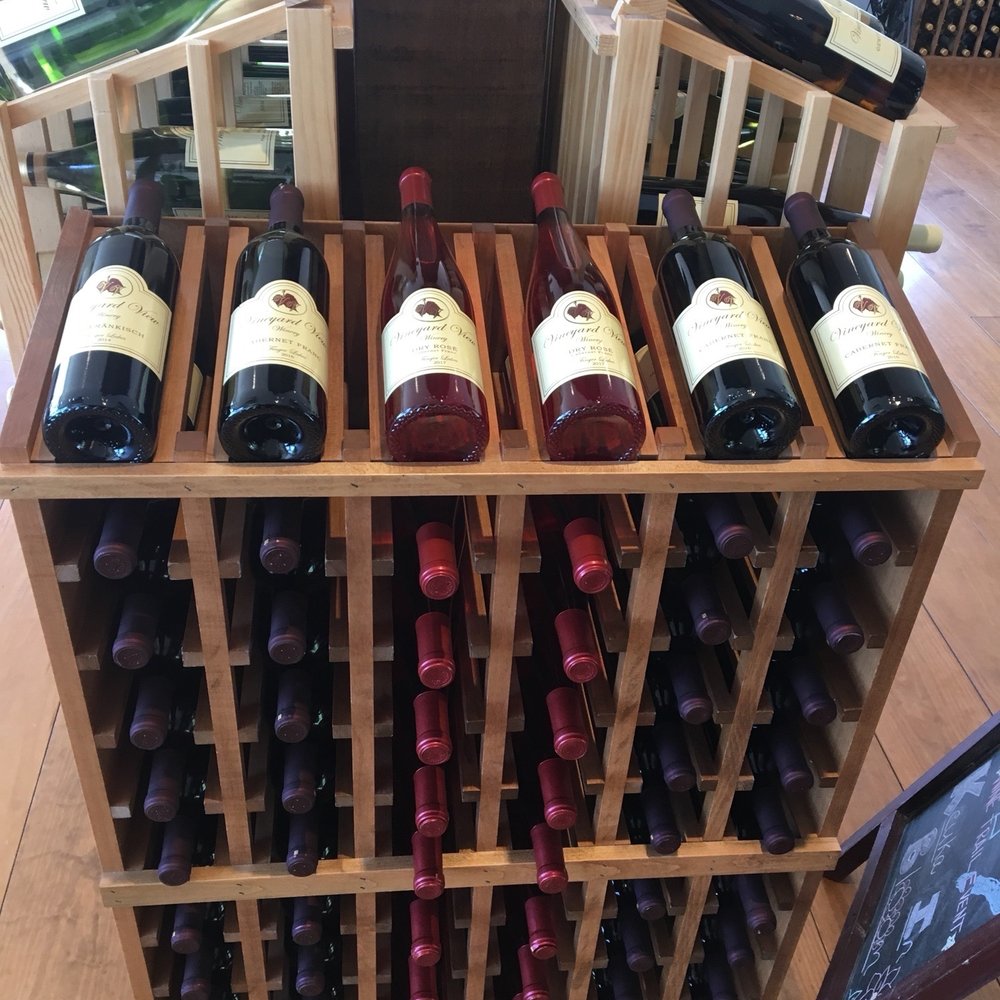 Vineyard View Winery - Wineries Near Me - Keuka Park, New York