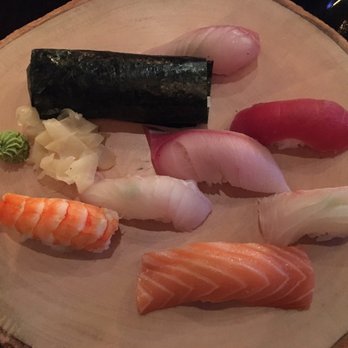 Komorebi Sushi - Chefs Picks 7-Piece Sushi and 1 Hand Roll - Sushi Bars Near Me - Chicago, Illinois Komorebi Sushi - Chefs Picks 7-Piece Sushi and 1 Hand Roll - Sushi Bars Near Me - Chicago, Illinois