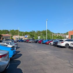Pearl's - Parking