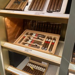 Angry Moon Cigars