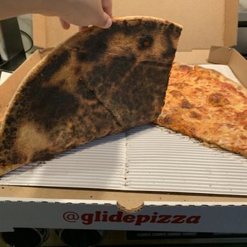 Glide Pizza - Very burnt and bad cheese pizza! WHYYYY WOULD YOU GIVE THIS TO A CUSTOMER. - Pizza Near Me - Atlanta, Georgia