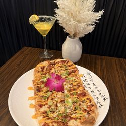 Akimi Kantina - BBQ CHICKEN PIZZA ON NAAN BREAD & MANGO MARTINI