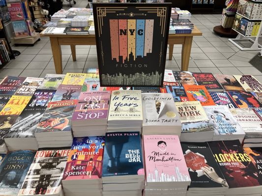 Barnes & Noble by null