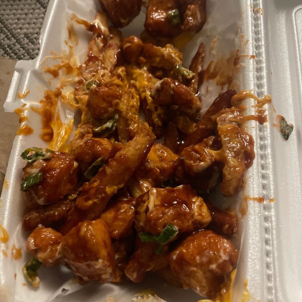 SoCal Wings - The chicken is unfortunately not close to "boneless wings" - Chicken Wings Near Me - Orange, California