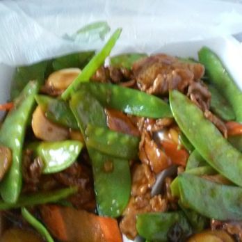 The Kirin Hut - Chicken with snow peas - Chinese Near Me - Lancaster, California The Kirin Hut - Chicken with snow peas - Chinese Near Me - Lancaster, California