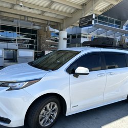 Green City Taxi - On Time Professional Drivers clean and comfortable ride