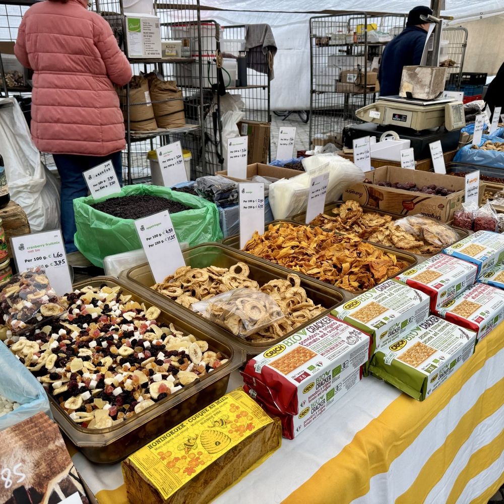 Noordermarkt - Dried fruits and nuts - Local Flavor Near Me - Amsterdam, New Hampshire Noordermarkt - Dried fruits and nuts - Local Flavor Near Me - Amsterdam, New Hampshire