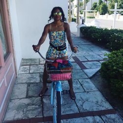 Turkberry - Outside free bikes to cruise the island
