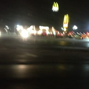 McDonald's - Night McDonalds - Burgers Near Me - Kenosha, Wisconsin