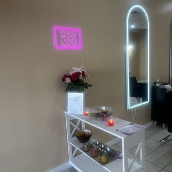 Maya Threading Salon - Inside the salon - Threading Services Near Me - Dallas, Texas Maya Threading Salon - Inside the salon - Threading Services Near Me - Dallas, Texas