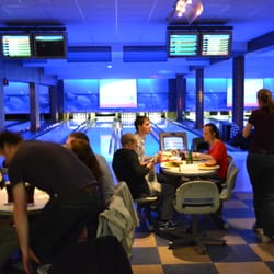 Cosmo Sports - Formel-1-Bowling