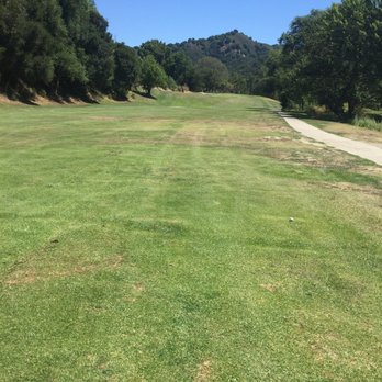 Redwood Canyon Golf Course - Straight forward hole. Easier said than done. Lol - Golf Near Me - Castro Valley, California