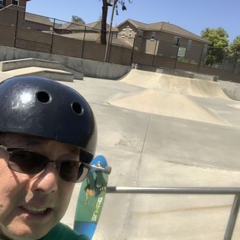 Harvard Skate Park - I'm here for a short session, trying a surf skate to see if I can carve. - Skate Parks Near Me - Irvine, California Harvard Skate Park - I'm here for a short session, trying a surf skate to see if I can carve. - Skate Parks Near Me - Irvine, California