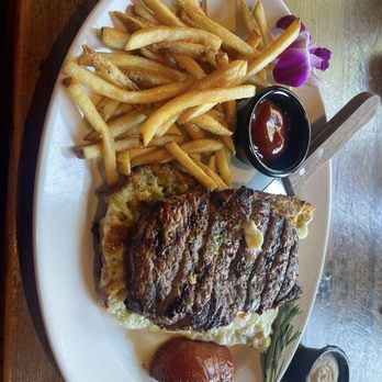 Sur at The Barnyard - New York steak sandwich - New American Near Me - Carmel, California Sur at The Barnyard - New York steak sandwich - New American Near Me - Carmel, California