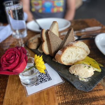 Le Coin - Bread Service - Seafood Near Me - Seattle, Washington