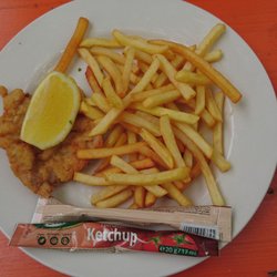 Klosterstüble Oberschönenfeld - Schnitzel mit Pommes
