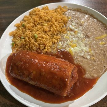 Las Potras Mexican Restaurant - Chicken Chimichanga (listed under prime beef on menu) - Mexican Near Me - Granby, Connecticut Las Potras Mexican Restaurant - Chicken Chimichanga (listed under prime beef on menu) - Mexican Near Me - Granby, Connecticut