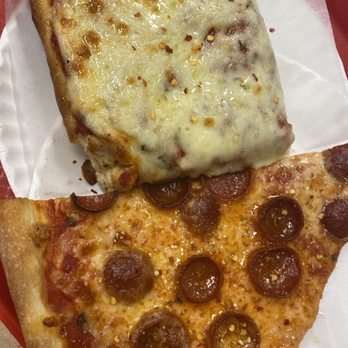 Underground Pizza - Grandma Pizza, Pepperoni Pizza - Pizza Near Me - New York, New York Underground Pizza - Grandma Pizza, Pepperoni Pizza - Pizza Near Me - New York, New York