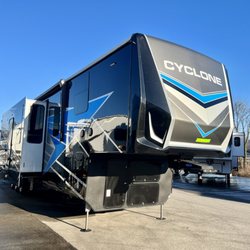 Buddy Gregg RV's & Motor Homes - 2023 HEARTLAND CYCLONE 4006