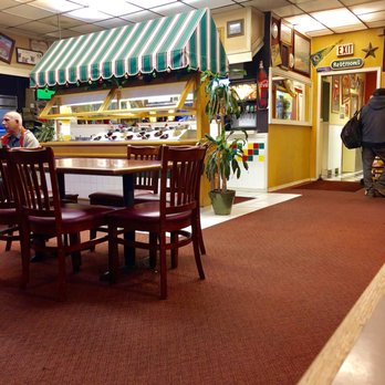 Straw Hat Pizza - Pizza Near Me - Half Moon Bay, California