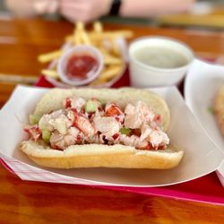 The Newport Lobster Shack - Lobster roll