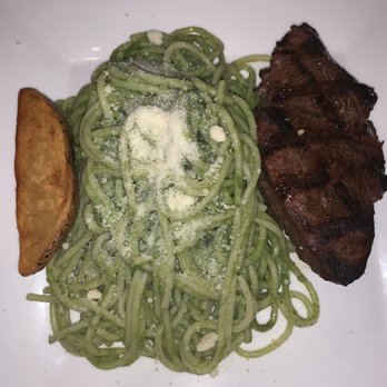 Alpamayo Restaurant - Tallarín Verde con Bistec - Peruvian Near Me - Lee, Massachusetts Alpamayo Restaurant - Tallarín Verde con Bistec - Peruvian Near Me - Lee, Massachusetts