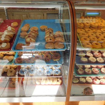 Gibson's Donuts - Selection - Donuts Near Me - Memphis, Tennessee