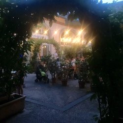 Local Food Market - Nice outdoor ambiance