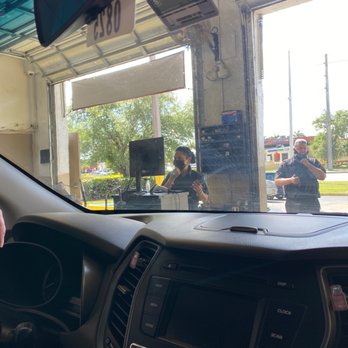 Jiffy Lube - Super-helpful staff! - Oil Change Stations Near Me - Miami, Florida Jiffy Lube - Super-helpful staff! - Oil Change Stations Near Me - Miami, Florida