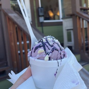 Lia’s Lumpia - Ube Scoop of Ice Cream - Filipino Near Me - San Diego, California