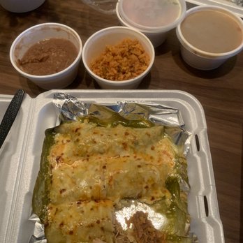 Palenque Grill Loop 20 - Enchiladas Verdes - Mexican Near Me - Laredo, Texas Palenque Grill Loop 20 - Enchiladas Verdes - Mexican Near Me - Laredo, Texas