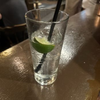 Cheers - Gin and Tonic with lime - American Near Me - Boston, Massachusetts Cheers - Gin and Tonic with lime - American Near Me - Boston, Massachusetts