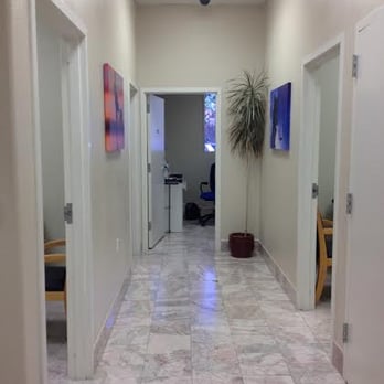 Jeffrey G Blue,MD - Hallway - Sports Medicine Near Me - Campbell, California Jeffrey G Blue,MD - Hallway - Sports Medicine Near Me - Campbell, California