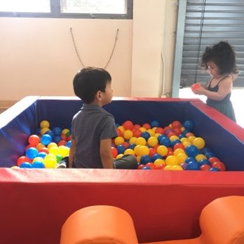 Keiki Climbers - Kids really enjoy the ball pit - Bounce House Rentals Near Me Keiki Climbers - Kids really enjoy the ball pit - Bounce House Rentals Near Me