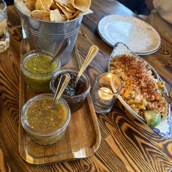 La Luna - Mexican Near Me - Chicago, Illinois