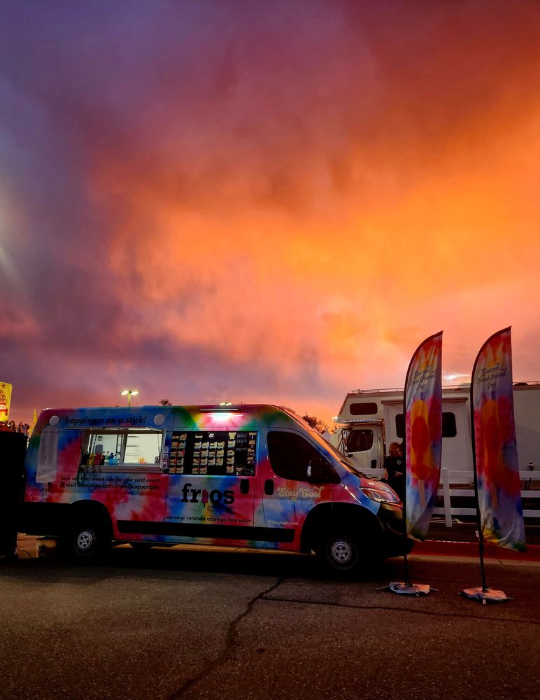 Frios Gourmet Pops- NW Albuquerque Logo