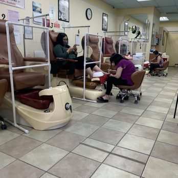Nails Club - Covid barrier and masks. - Nail Salons Near Me - Garden Grove, California