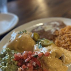 La Palapa Grill & Cantina - Burrito (chicken and beef mix)