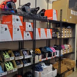 Emachinez - Gear Vault - Bike helmets, motorcycle helmets LS2, POC, Kali, Thousand