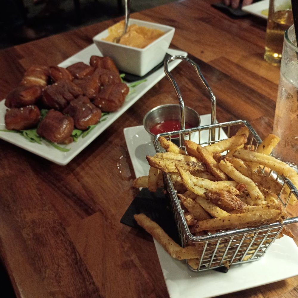 The Hangry Bison - Pretzel Bites & Fries - Burgers Near Me - Winter Garden, Florida