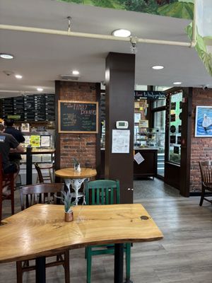 Claire's Corner Copia by null