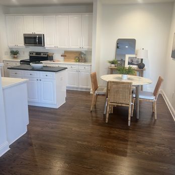 Opulent House - Striking floors! - General Contractors Near Me - Columbia, Tennessee Opulent House - Striking floors! - General Contractors Near Me - Columbia, Tennessee