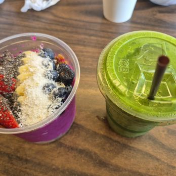 Yelp Elite Week: Let's Get Sano Bellevue - Tropical pitaya and kale smoothie - Yelp Events Near Me - Bellevue, Washington