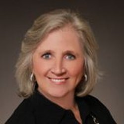 Kelly Stackhouse - Anstine Realty & Auction - Selling the Truman Lake and Lake of the Ozarks since 1999. I live in Warsaw and KNOW the Market!