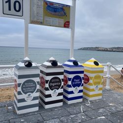 Playa de San Lorenzo - Recycling bins
