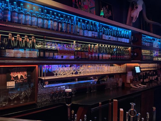 Pint Size Lounge by null