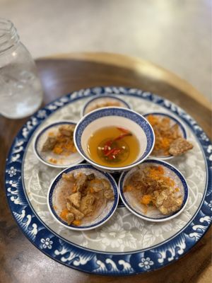 Truong Tien Restaurant by null